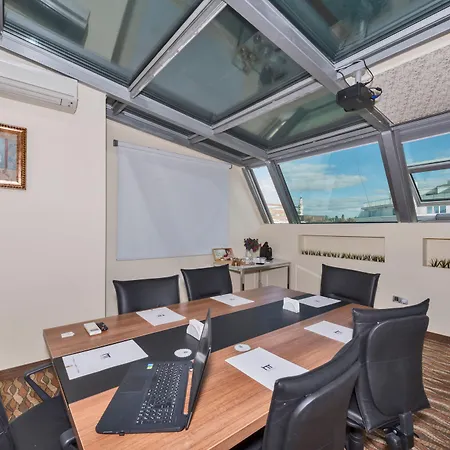 Hotell Vicenza Old 4*